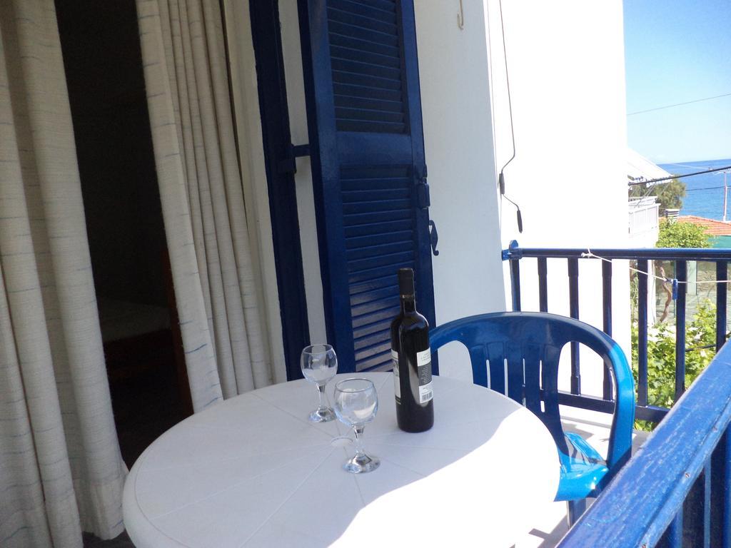 To Kamari Apartment Paralia Agias Foteinis Ngoại thất bức ảnh
