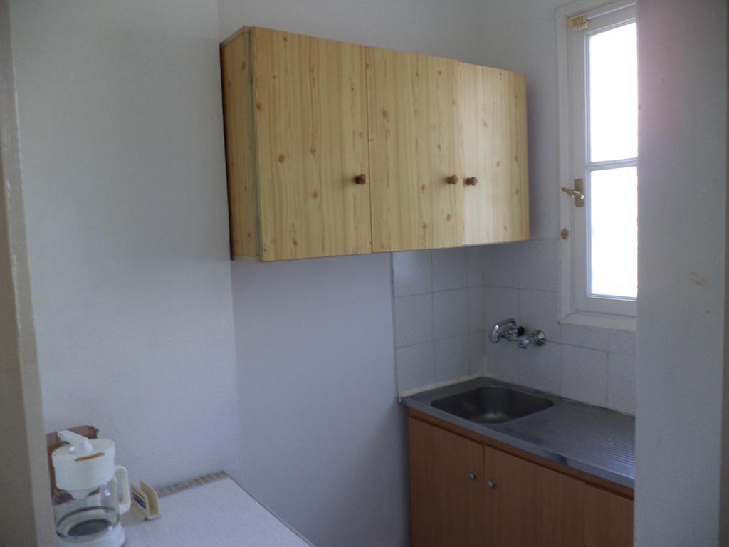 To Kamari Apartment Paralia Agias Foteinis Phòng bức ảnh