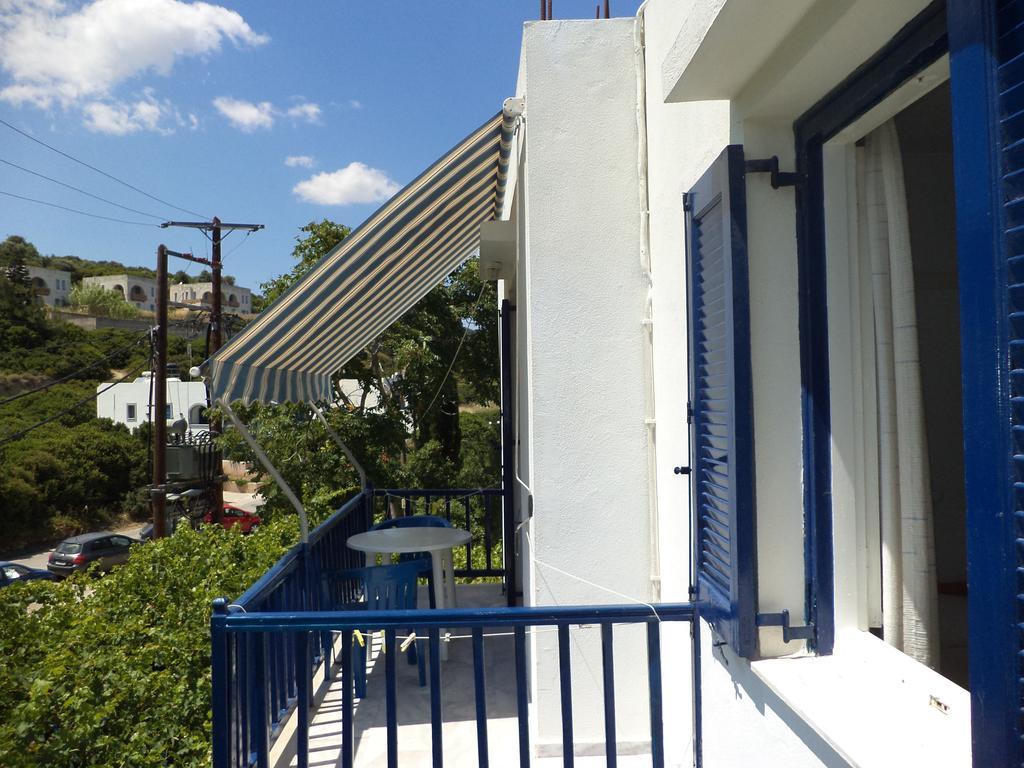 To Kamari Apartment Paralia Agias Foteinis Phòng bức ảnh