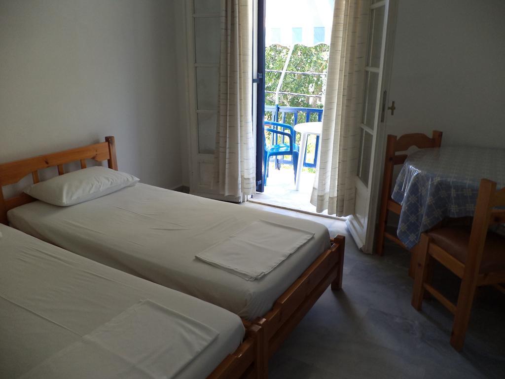 To Kamari Apartment Paralia Agias Foteinis Phòng bức ảnh