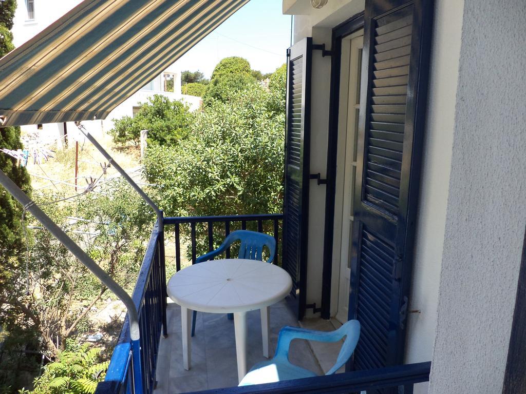 To Kamari Apartment Paralia Agias Foteinis Phòng bức ảnh