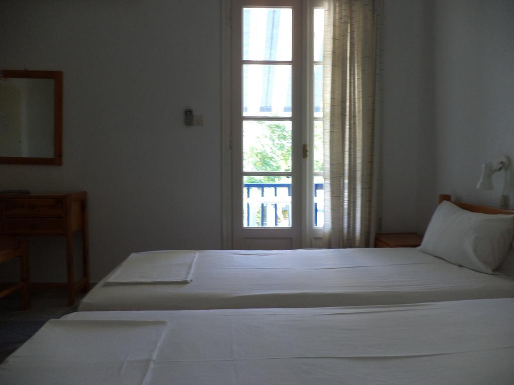 To Kamari Apartment Paralia Agias Foteinis Phòng bức ảnh