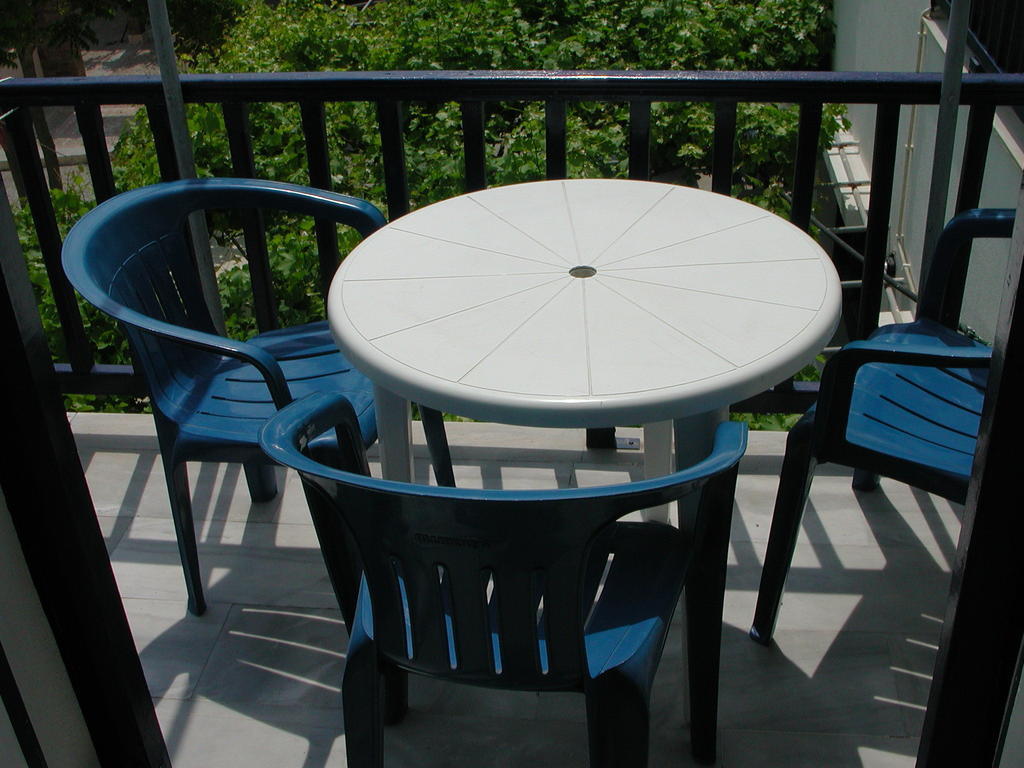 To Kamari Apartment Paralia Agias Foteinis Phòng bức ảnh